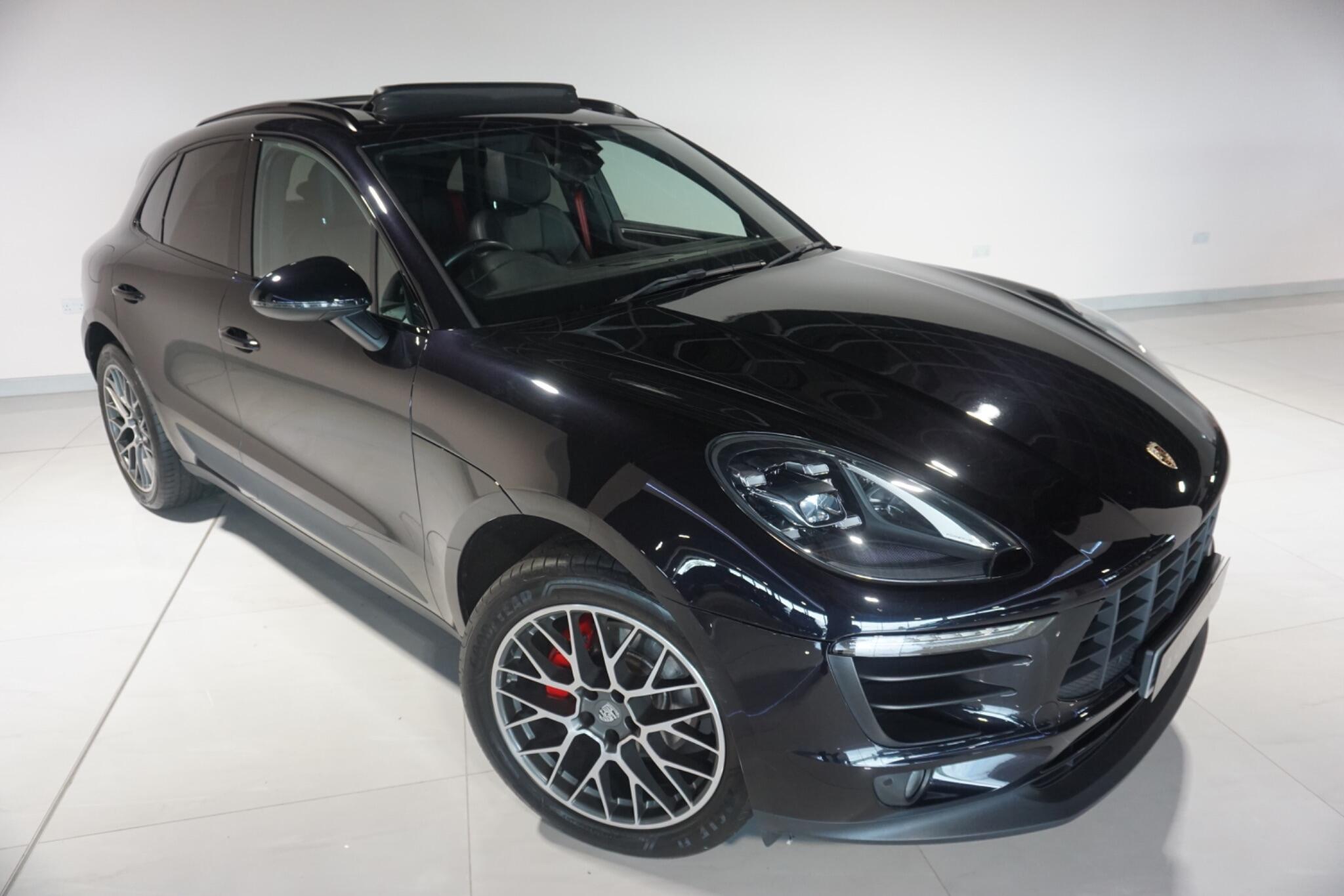 Porsche Macan 2.0T SUV 5dr Petrol PDK 4WD Euro 6 (s/s) (252 ps)